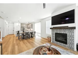 Photo #3: 1038600 Listing