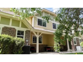 Photo #2: 1038633 Listing