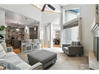 Photo #2: 1038726 Listing 