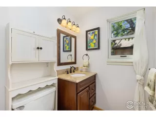 Photo #6: 1038768 Listing