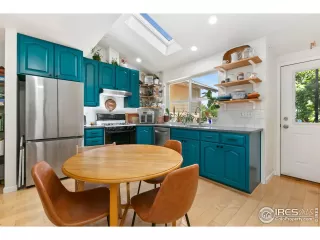 Photo #2: 1038837 Listing 