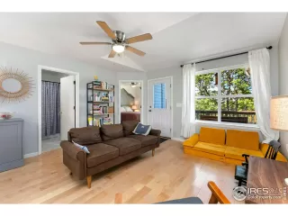 Photo #6: 1038837 Listing 