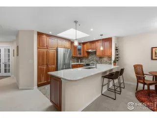 Photo #2: 1038848 Listing