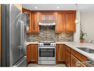 Photo #3: 1038848 Listing