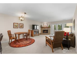 Photo #5: 1038848 Listing