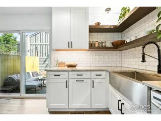 Photo #2: 1038858 Listing 