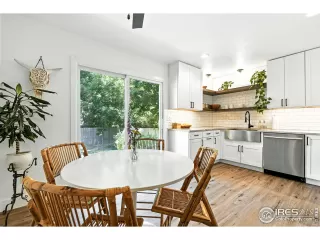 Photo #4: 1038858 Listing 