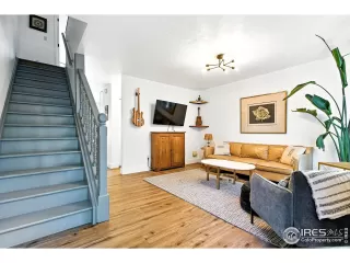 Photo #5: 1038858 Listing 