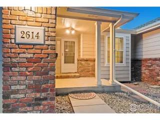 Photo #2: 1038863 Listing