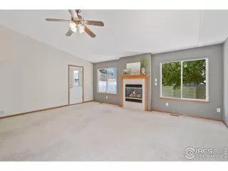 Photo #6: 1038863 Listing