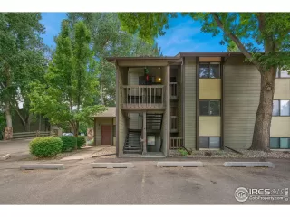 Photo #1: 1038867 Listing