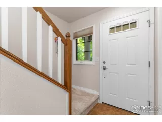 Photo #5: 1038899 Listing