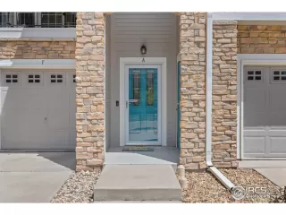 Photo #6: 1038953 Listing