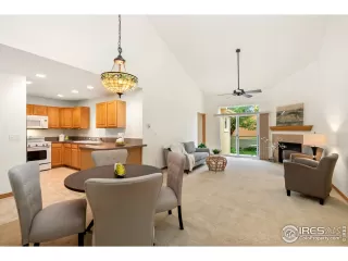 Photo #4: 1038979 Listing