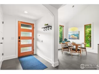 Photo #3: 1038984 Listing