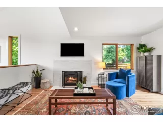 Photo #6: 1038984 Listing