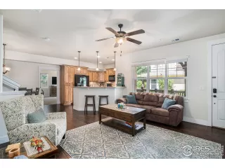 Photo #6: 1038991 Listing 