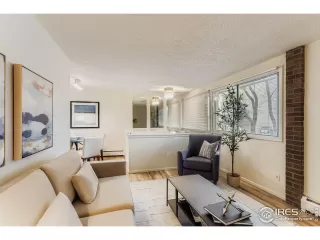 Photo #5: 1039013 Listing