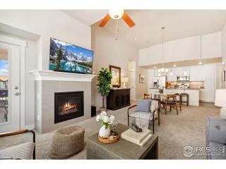 Photo #5: 1039036 Listing