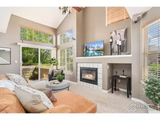 Photo #6: 1039043 Listing