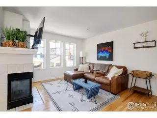 Photo #6: 1039063 Listing