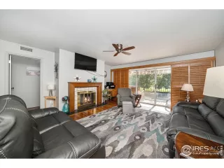 Photo #4: 1039066 Listing