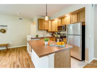 Photo #6: 1039109 Listing 