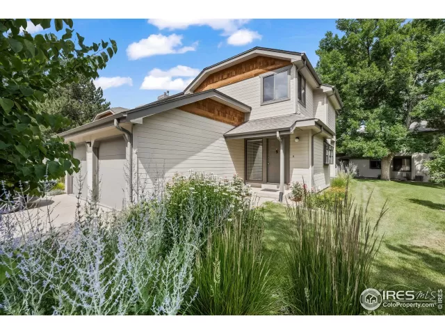 MLS: 1039126 Condo For Sale