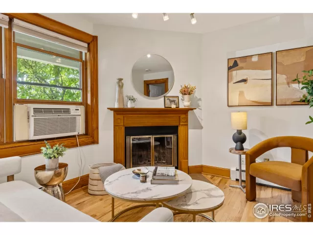 MLS: 1039179 Condo For Sale