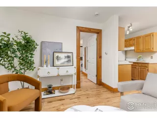 Photo #3: 1039179 Listing 