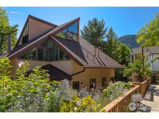 More Details about MLS # 1039206 : 250 SPRUCE ST BOULDER CO 80302