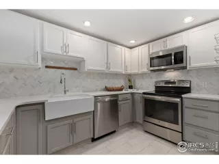 Photo #2: 1039227 Listing 