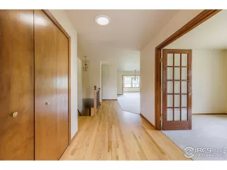 Photo #2: 1039245 Listing