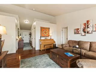 Photo #3: 1039258 Listing