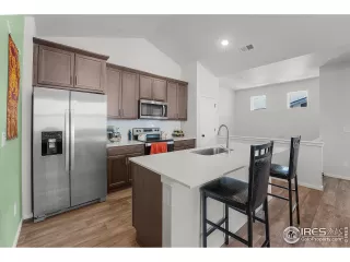 Photo #4: 1039313 Listing