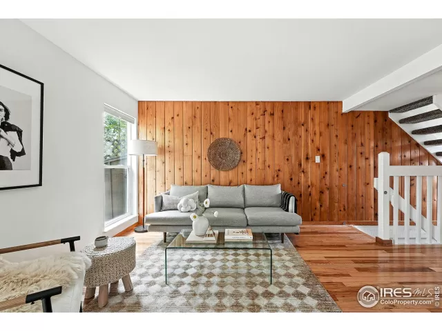 MLS: 1039479 Condo For Sale