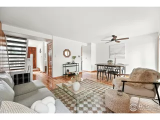 Photo #6: 1039479 Listing