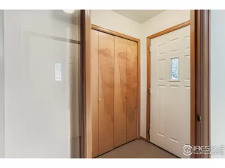 Photo #4: 1039503 Listing