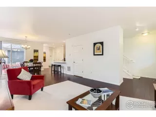 Photo #4: 1039516 Listing