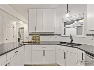 Photo #2: 1039547 Listing