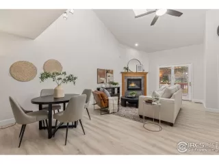 Photo #5: 1039547 Listing