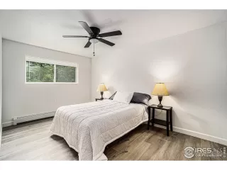 Photo #6: 1039578 Listing