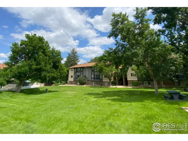 MLS: 1039632 Condo For Sale