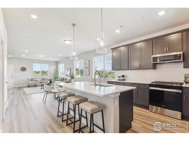 MLS: 1039659 Condo For Sale