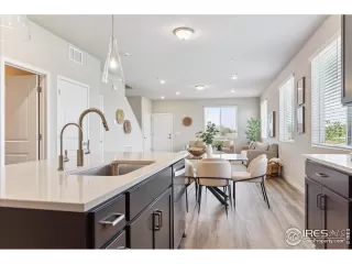 Photo #1: 1039659 Listing