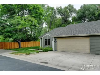 Photo #1: 1039719 Listing