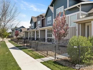 Photo #1: 1039754 Listing