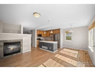 Photo #1: 1039758 Listing