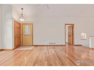 Photo #5: 1039765 Listing 