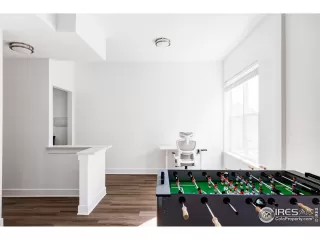 Photo #6: 1039826 Listing
